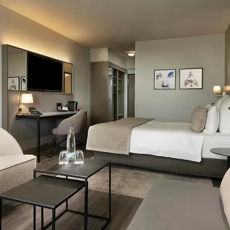 汉诺威莱昂纳多酒店 4*