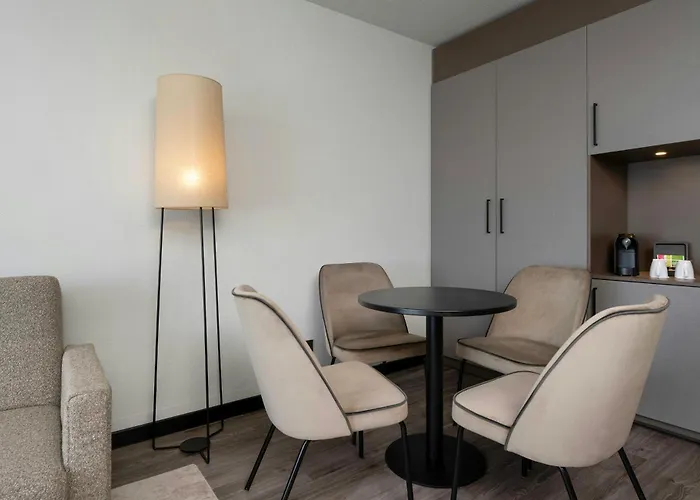 Leonardo 4* Hannover